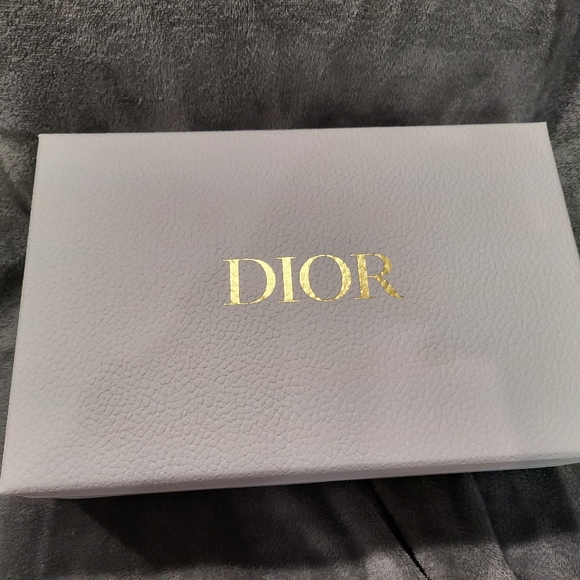 Christian dior limited edition makeup set with brushes - Picture 8 of 14